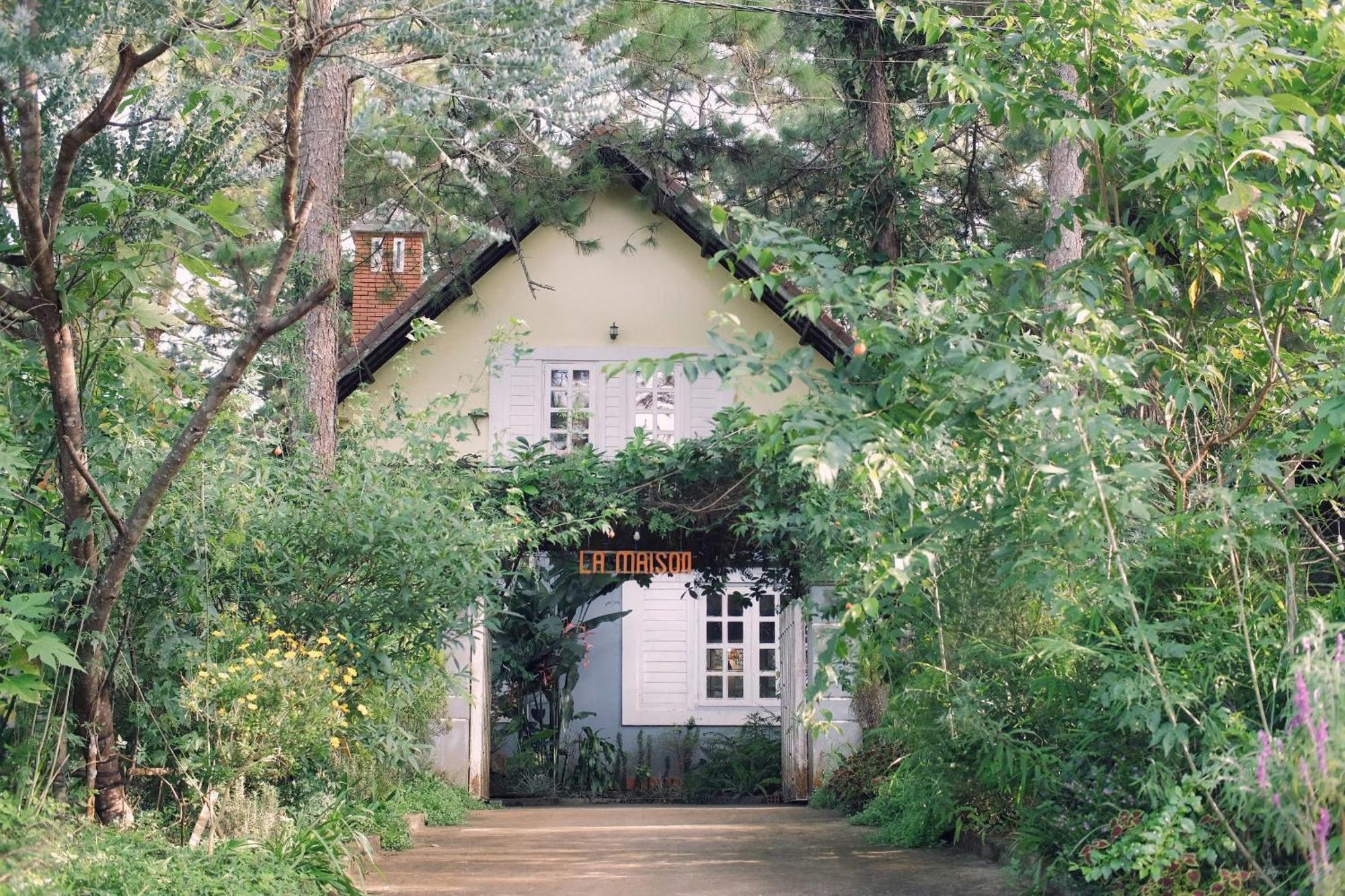 La Maison Homestay Mang Den Kon Tum Esterno foto