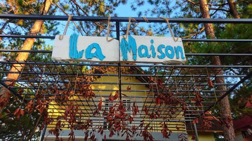 La Maison Homestay Mang Den Kon Tum Esterno foto